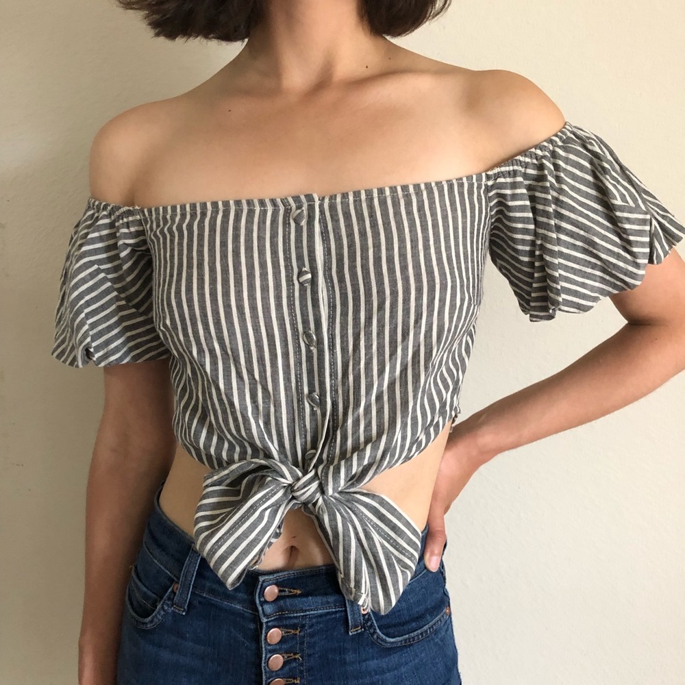 Six Crisp Days off the shoulder crop top